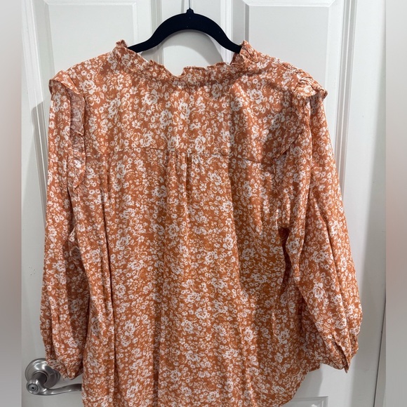 Lauren Conrad Floral Blouse size XL - Picture 2 of 3